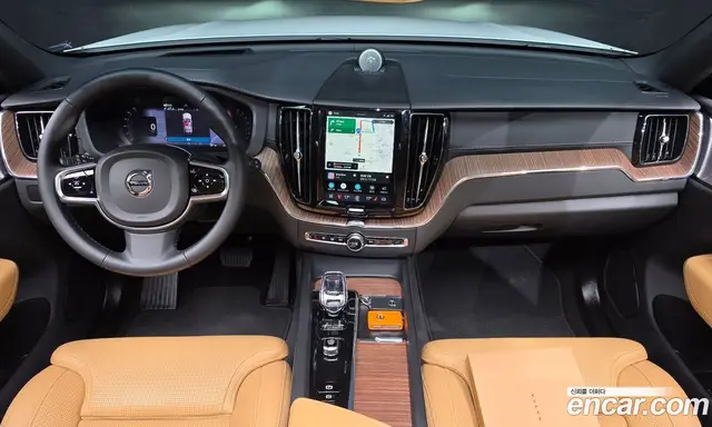 Volvo XC60 2023 2.0 автомат (гидро), миниатюра 9