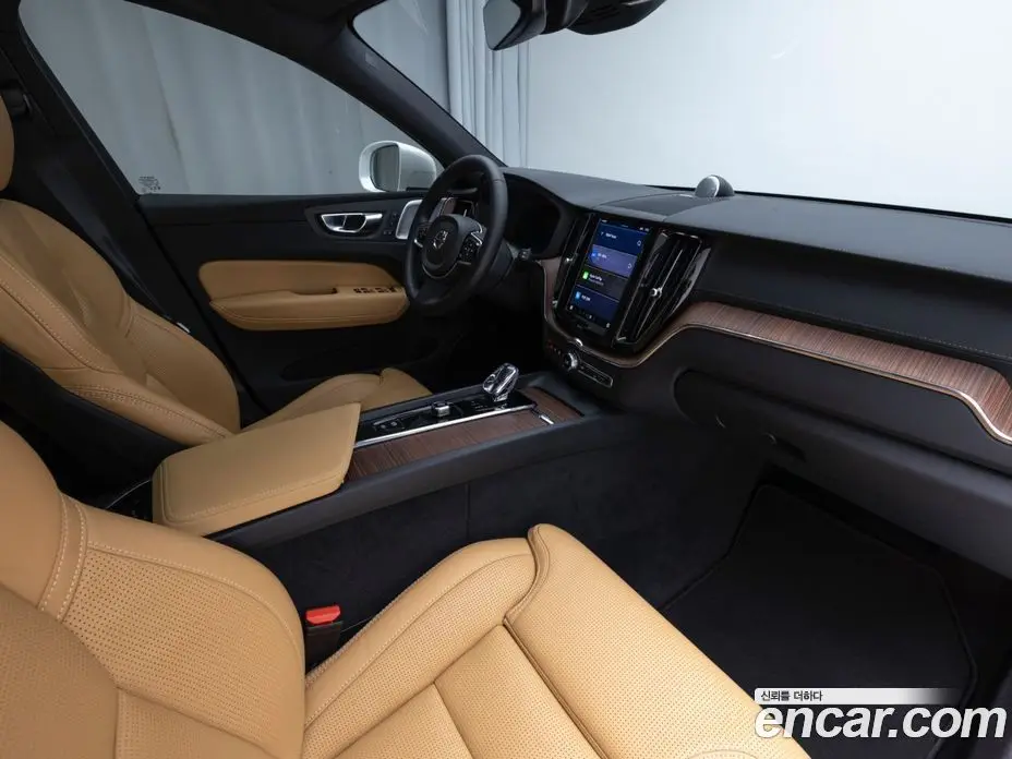 Volvo XC60 2024 2.0 автомат (гидро), фото 12 Volvo XC60 2024 2.0 автомат (гидро), фото 12