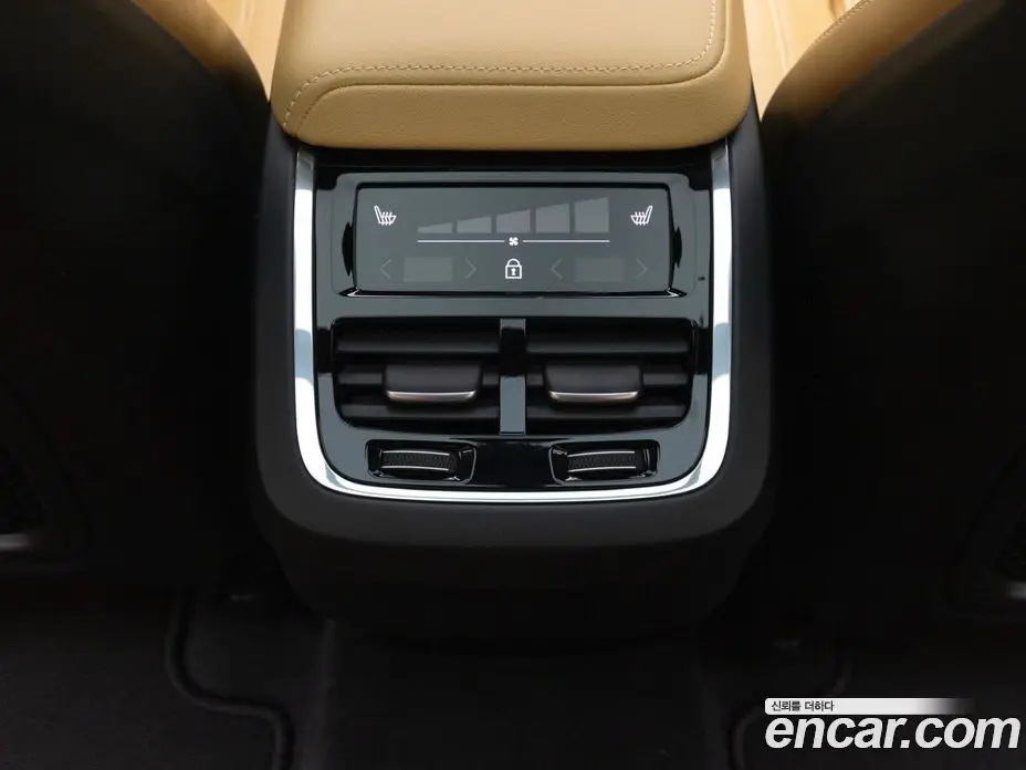 Volvo XC60 2024 2.0 автомат (гидро), фото 18 Volvo XC60 2024 2.0 автомат (гидро), фото 18
