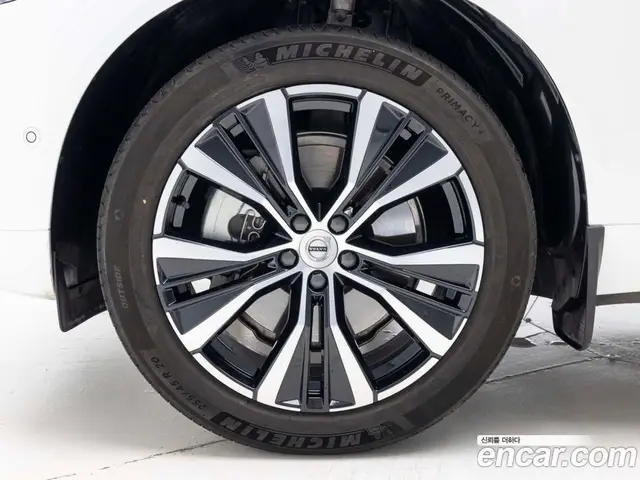 Volvo XC60 2024 2.0 автомат (гидро), миниатюра 6 Volvo XC60 2024 2.0 автомат (гидро), миниатюра 6
