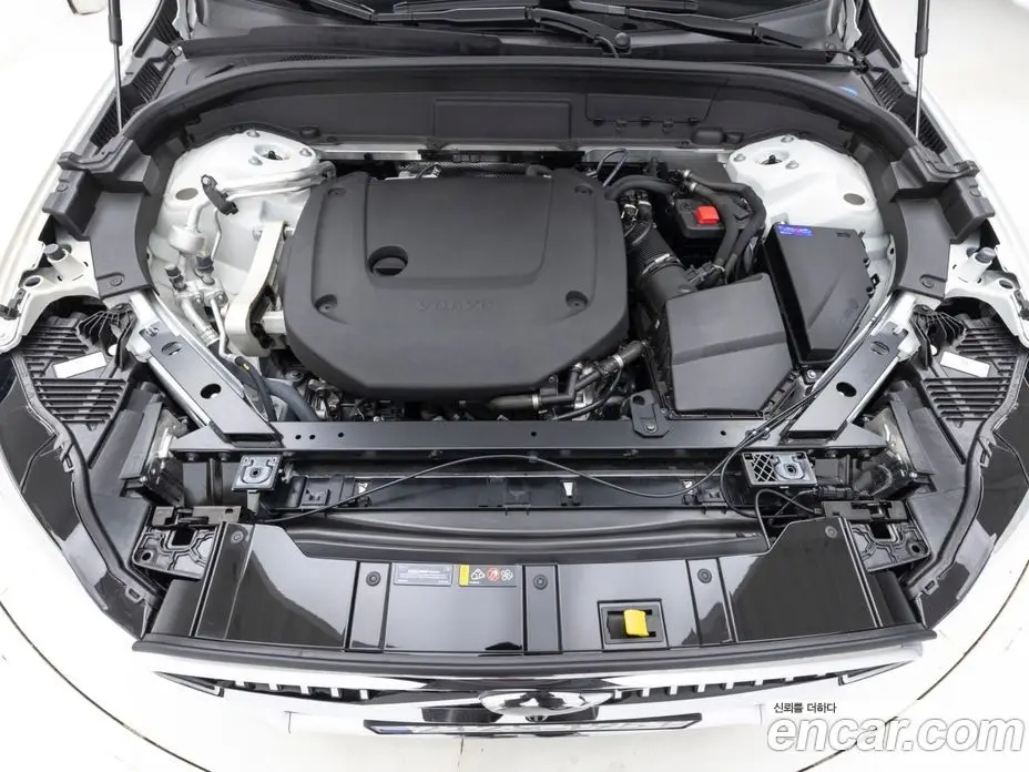 Volvo XC60 2024 2.0 автомат (гидро), фото 7 Volvo XC60 2024 2.0 автомат (гидро), фото 7