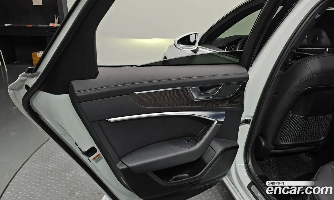 Audi A6 2021 2.0 автомат (гидро), фото 15