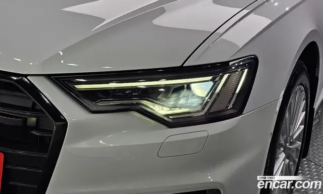 Audi A6 2021 2.0 автомат (гидро), миниатюра 8