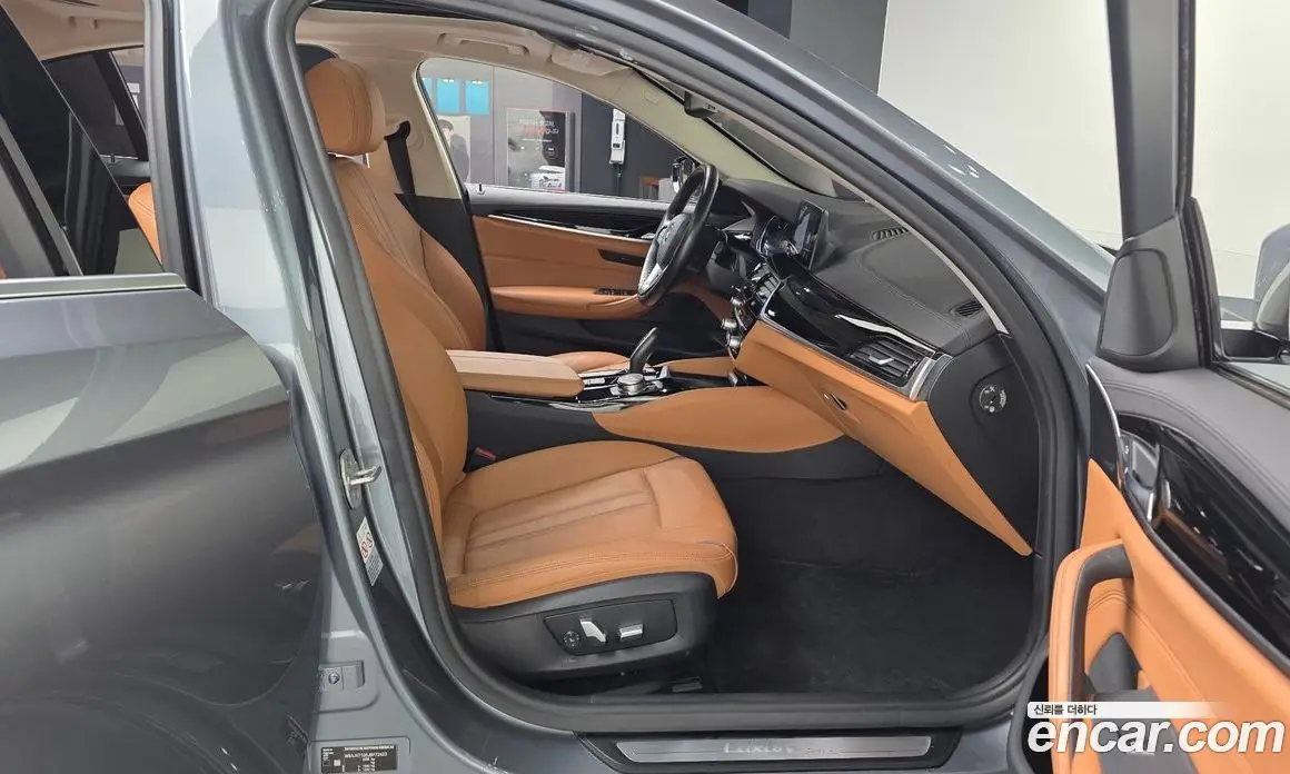 BMW 5 серия 2018 2.0 автомат (гидро), фото 11