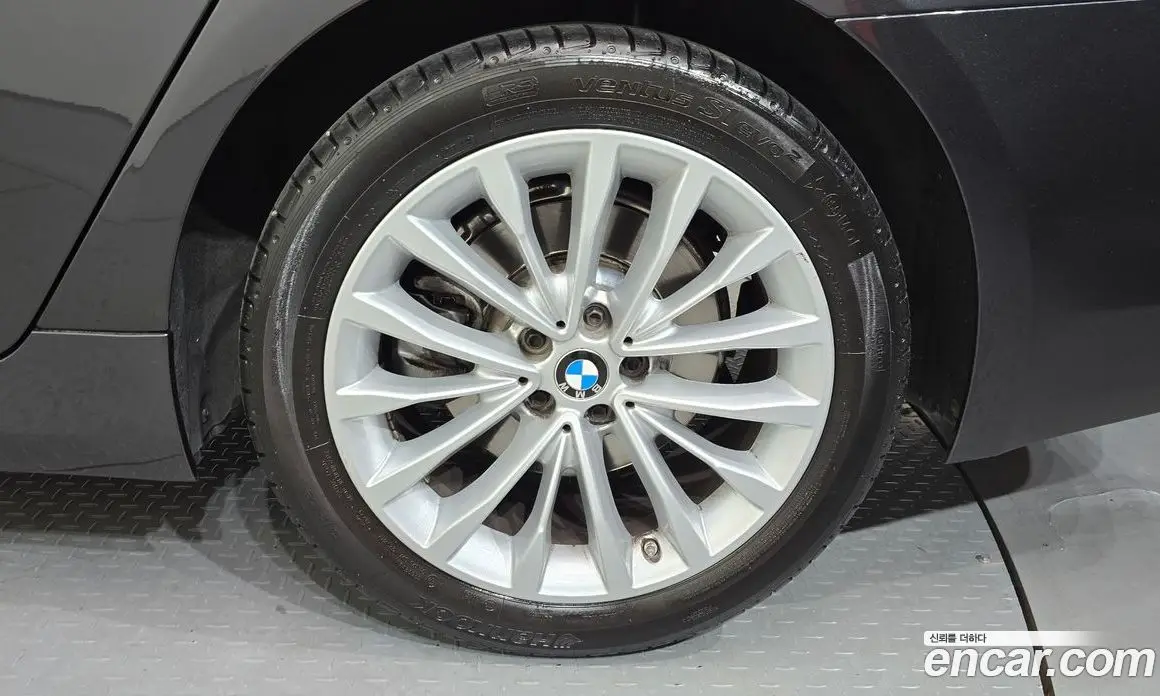 BMW 5 серия 2020 2.0 автомат (гидро), фото 7