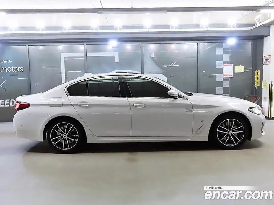 BMW 5 серия 2021 2.0 автомат (гидро), фото 3