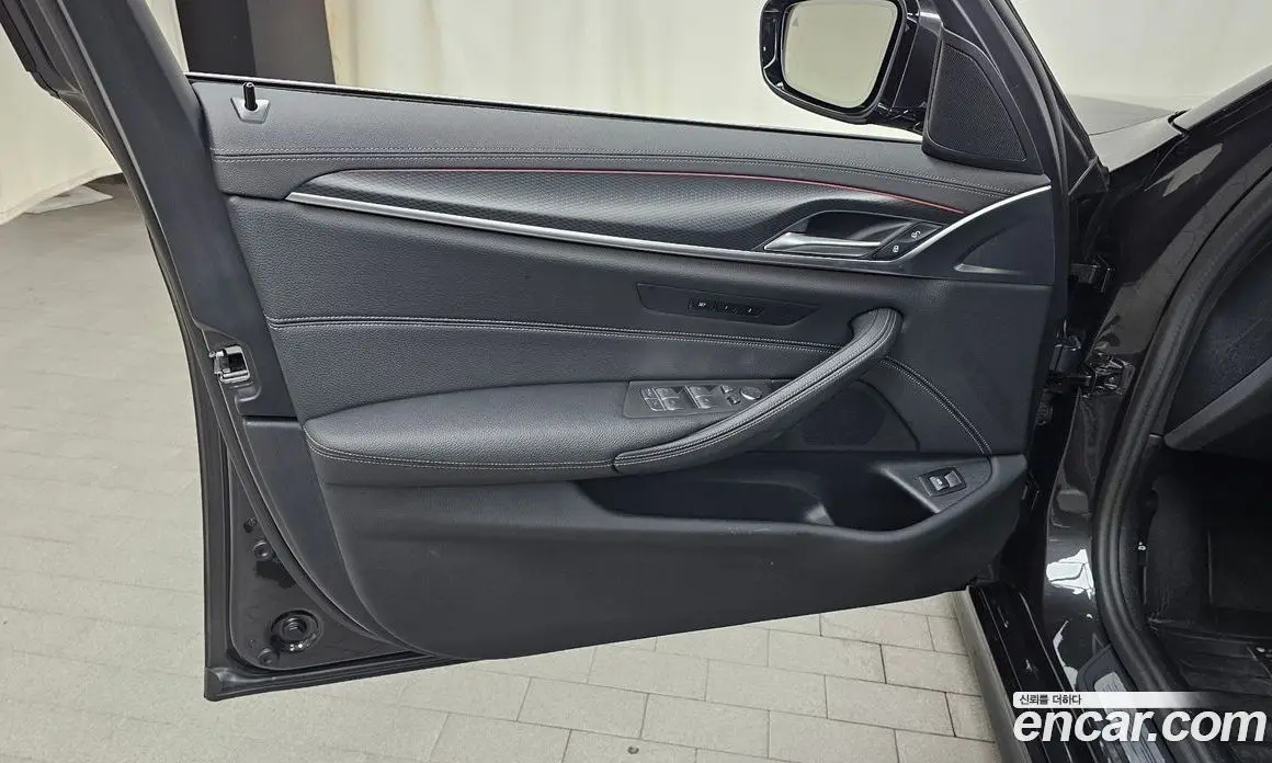 BMW 5 серия 2023 2.0 автомат (гидро), фото 14 BMW 5 серия 2023 2.0 автомат (гидро), фото 14
