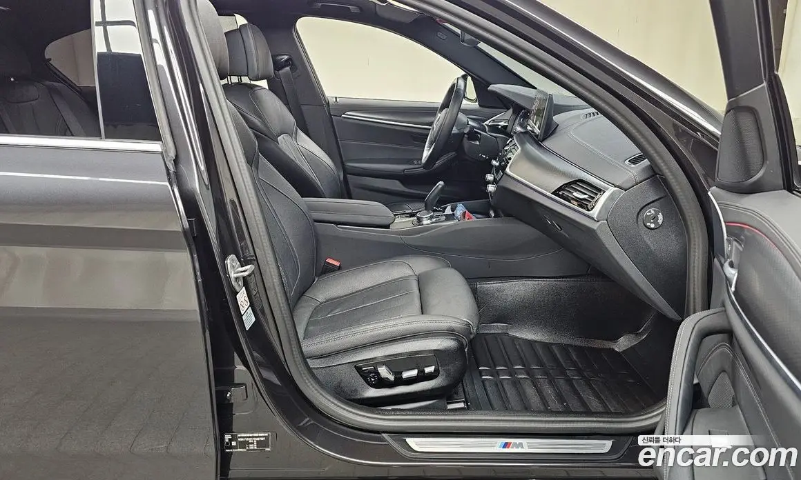 BMW 5 серия 2023 2.0 автомат (гидро), фото 16 BMW 5 серия 2023 2.0 автомат (гидро), фото 16