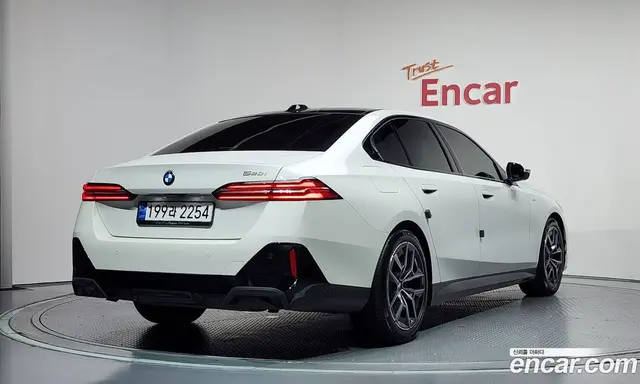 BMW 5 серия 2024 2.0 автомат (гидро), миниатюра 2 BMW 5 серия 2024 2.0 автомат (гидро), миниатюра 2