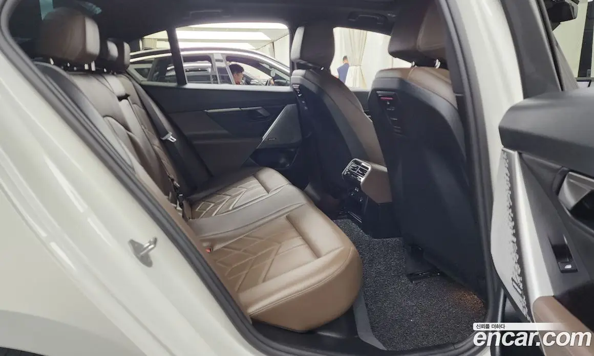 BMW 5 серия 2024 2.0 автомат (гидро), фото 18 BMW 5 серия 2024 2.0 автомат (гидро), фото 18