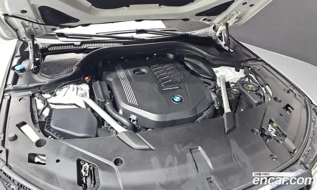 BMW 6 серия 2022 3.0 автомат (гидро), миниатюра 6 BMW 6 серия 2022 3.0 автомат (гидро), миниатюра 6
