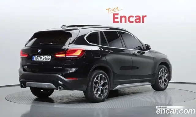 BMW X1 2021 2.0 автомат (гидро), миниатюра 2