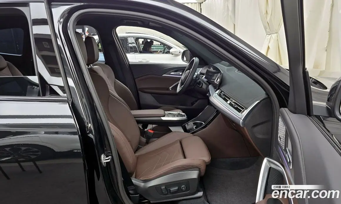 BMW X1 2025 2.0 автомат (гидро), фото 11