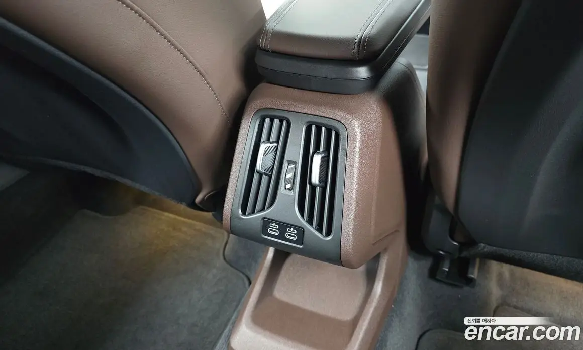 BMW X1 2025 2.0 автомат (гидро), фото 19