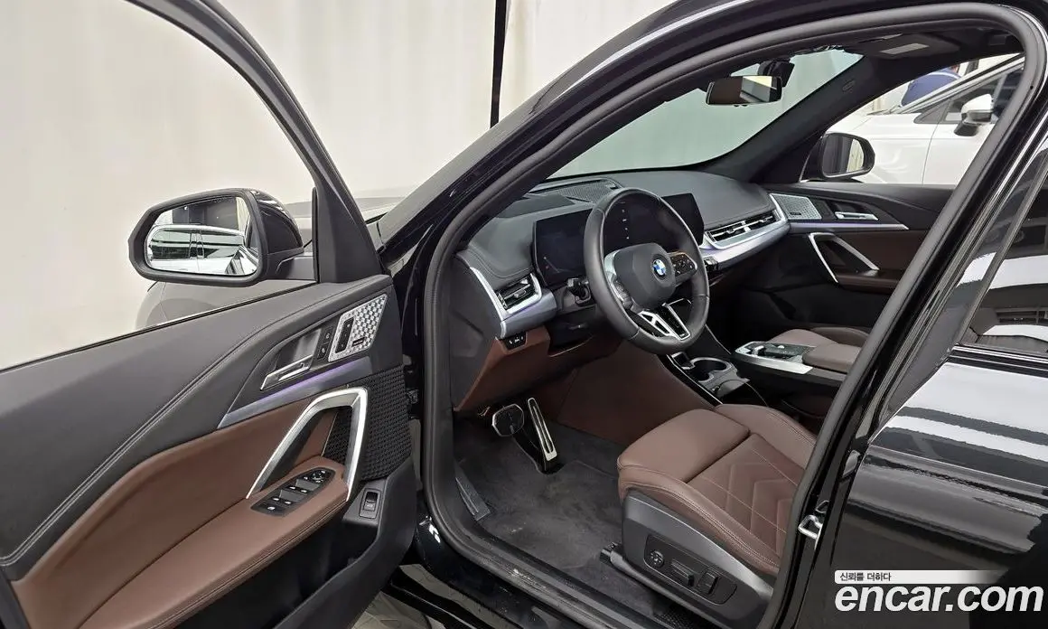 BMW X1 2025 2.0 автомат (гидро), фото 10