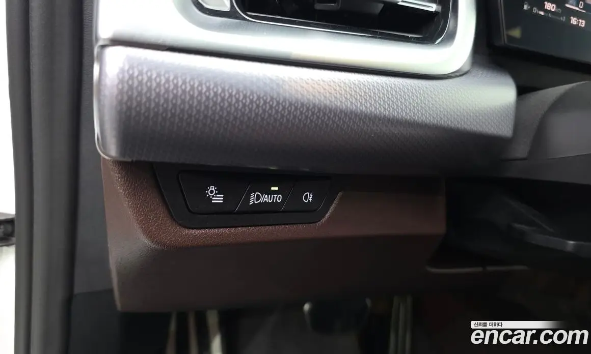 BMW X1 2025 2.0 автомат (гидро), фото 27 BMW X1 2025 2.0 автомат (гидро), фото 27