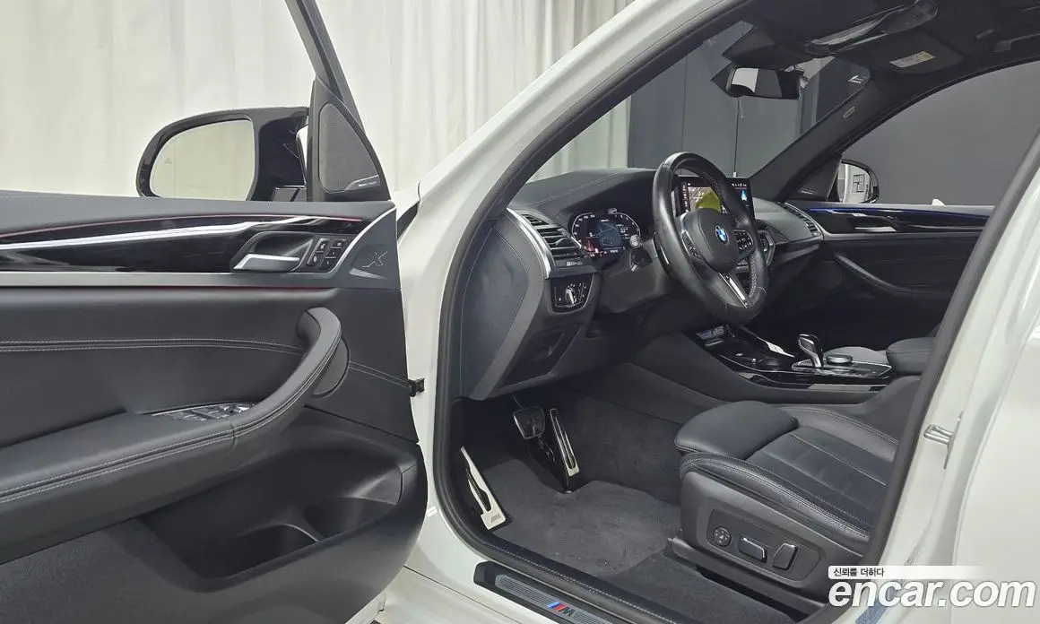BMW X3 2024 3.0 автомат (гидро), фото 12