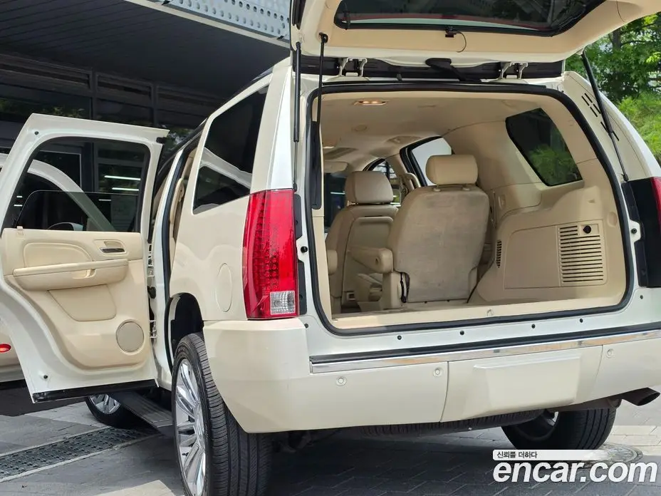 Cadillac Escalade 2008 6.2 автомат (гидро), фото 20 Cadillac Escalade 2008 6.2 автомат (гидро), фото 20