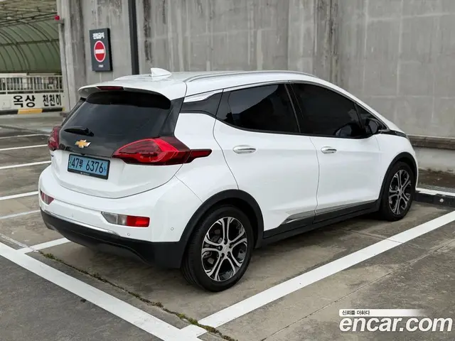 Chevrolet Bolt EV 2018 0.2 автомат (гидро), миниатюра 2 Chevrolet Bolt EV 2018 0.2 автомат (гидро), миниатюра 2