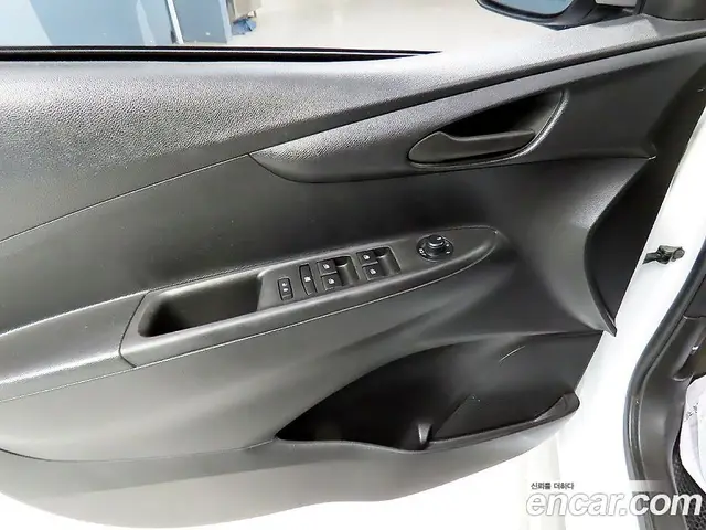 Chevrolet Spark 2016 1.0 автомат (гидро), миниатюра 12