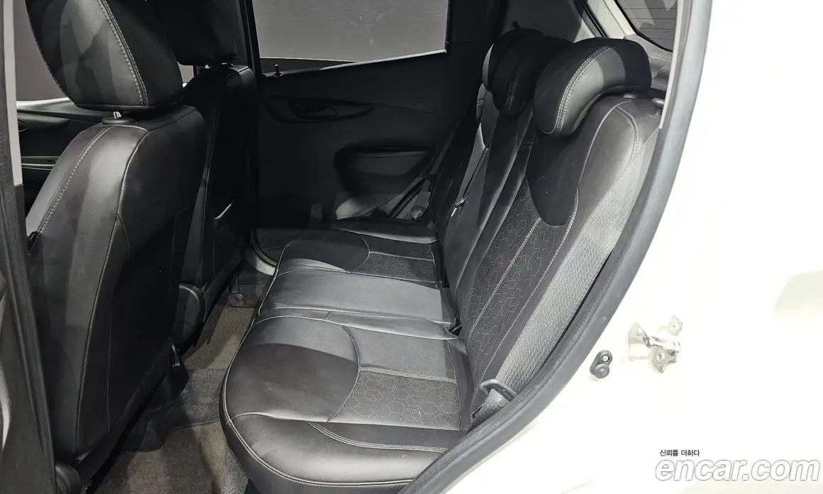 Chevrolet Spark 2016 1.0 автомат (вариатор), фото 18
