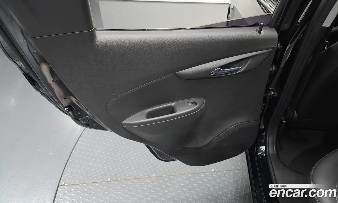 Chevrolet Spark 2019 1.0 автомат (гидро), фото 14