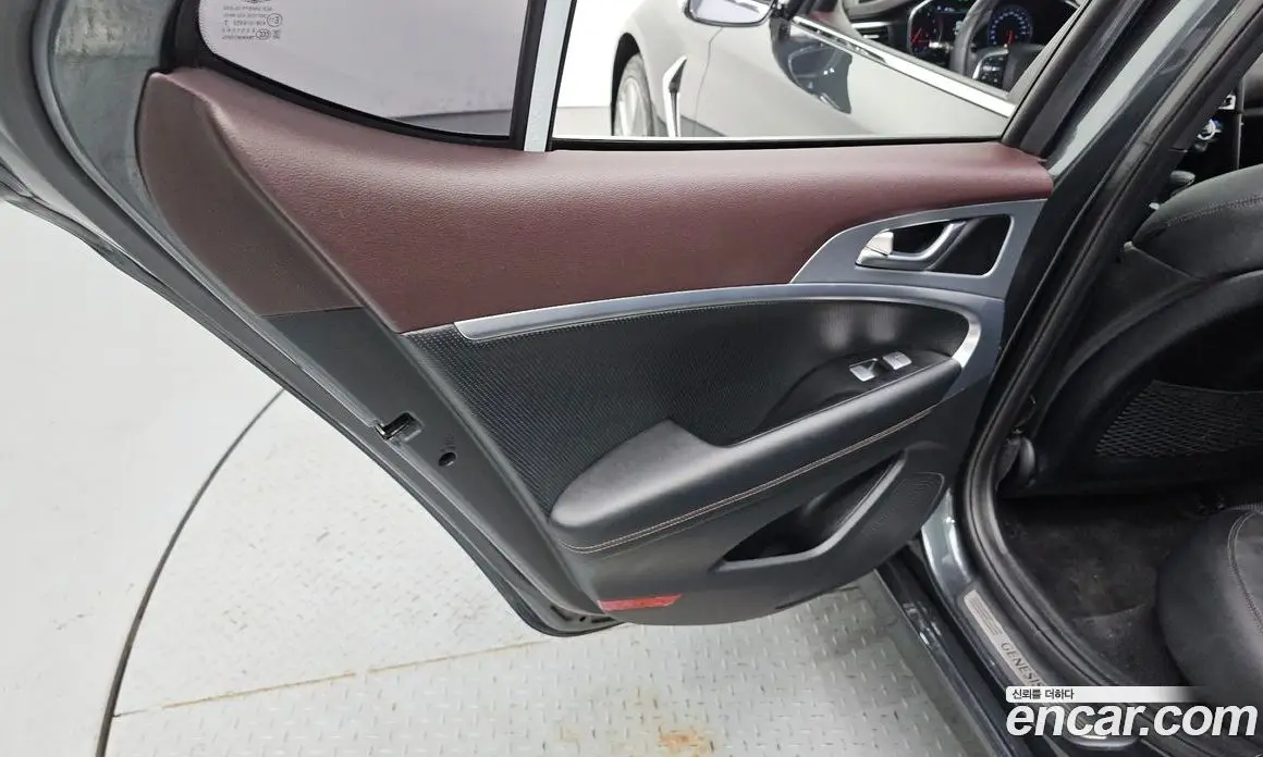 Genesis G70 2019 2.0 автомат (гидро), фото 15