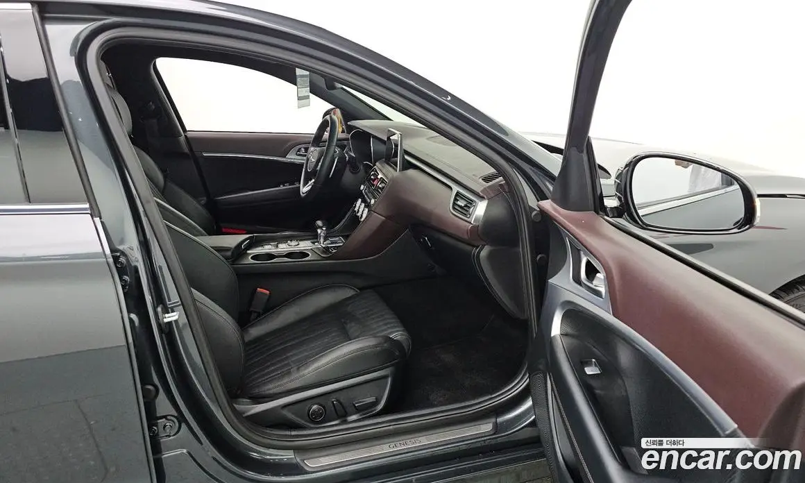 Genesis G70 2019 2.0 автомат (гидро), фото 24