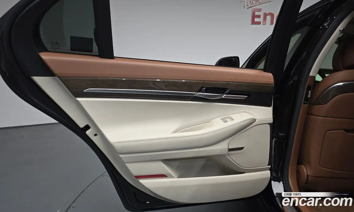 Genesis G90 2019 3.8 автомат (гидро), фото 14 Genesis G90 2019 3.8 автомат (гидро), фото 14
