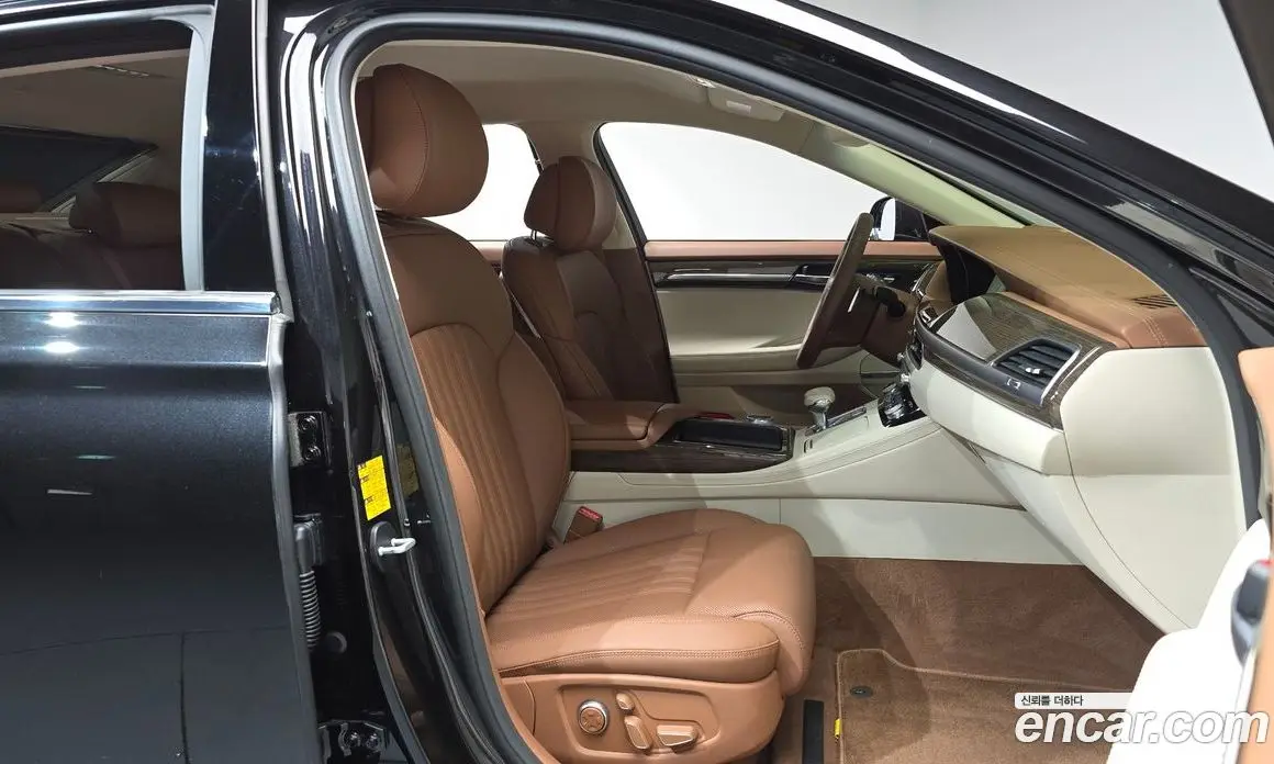 Genesis G90 2019 3.8 автомат (гидро), фото 16 Genesis G90 2019 3.8 автомат (гидро), фото 16