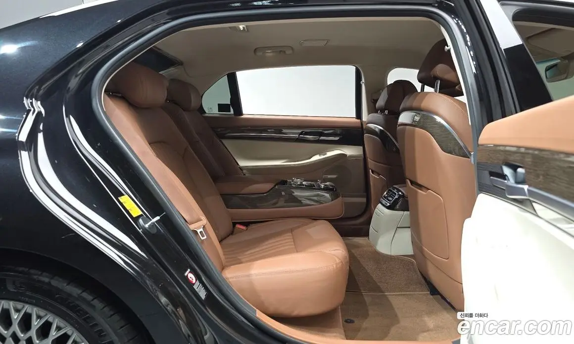 Genesis G90 2019 3.8 автомат (гидро), фото 17 Genesis G90 2019 3.8 автомат (гидро), фото 17