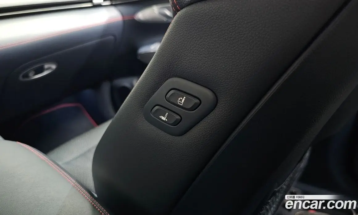 Genesis GV70 2021 2.5 автомат (гидро), фото 32 Genesis GV70 2021 2.5 автомат (гидро), фото 32