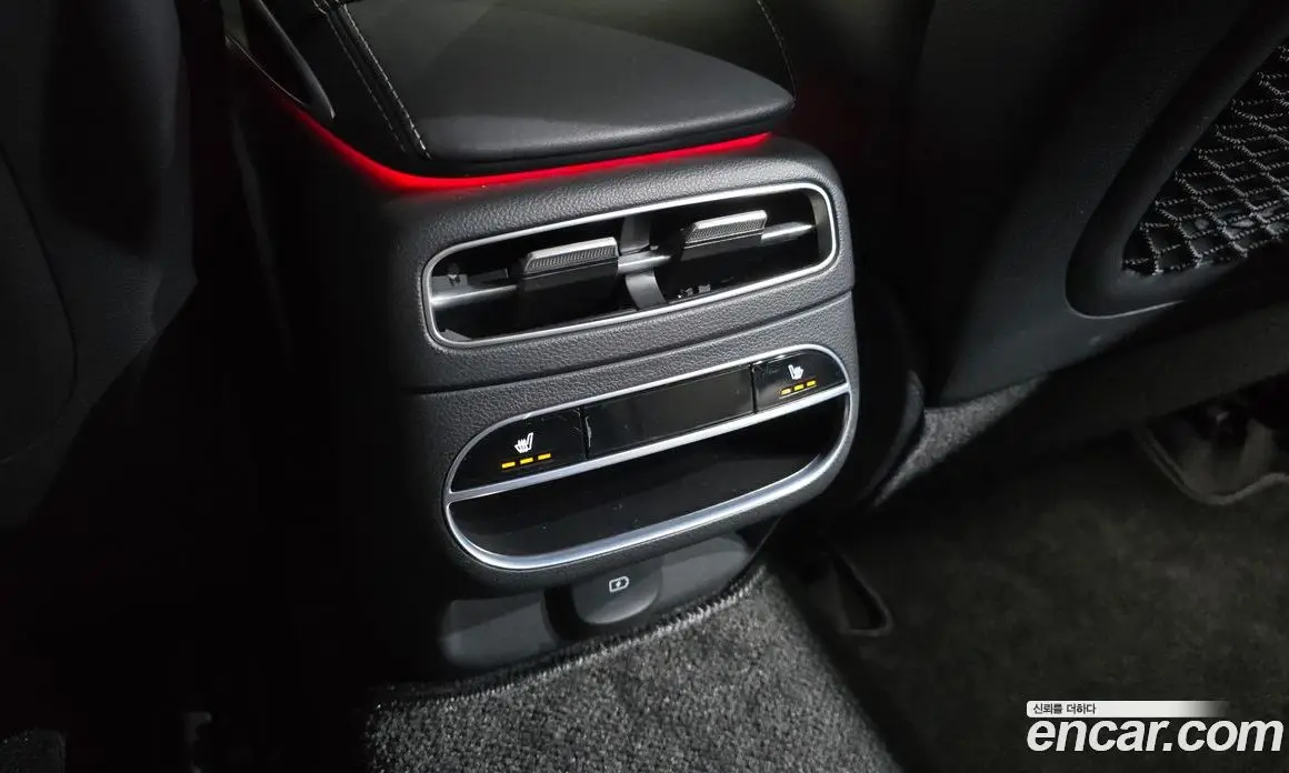 Genesis GV70 2022 2.5 автомат (гидро), фото 29 Genesis GV70 2022 2.5 автомат (гидро), фото 29