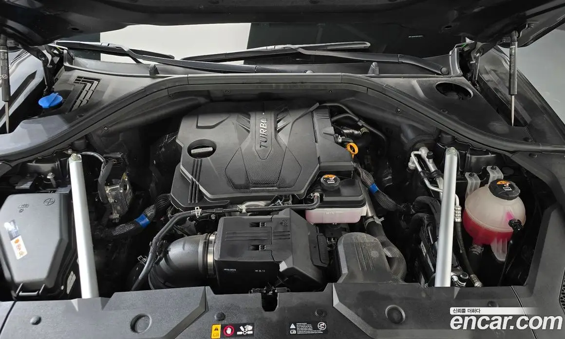 Genesis GV70 2022 2.5 автомат (гидро), фото 6 Genesis GV70 2022 2.5 автомат (гидро), фото 6