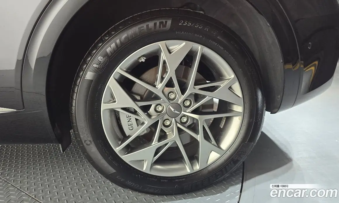 Genesis GV70 2022 2.5 автомат (гидро), фото 7 Genesis GV70 2022 2.5 автомат (гидро), фото 7