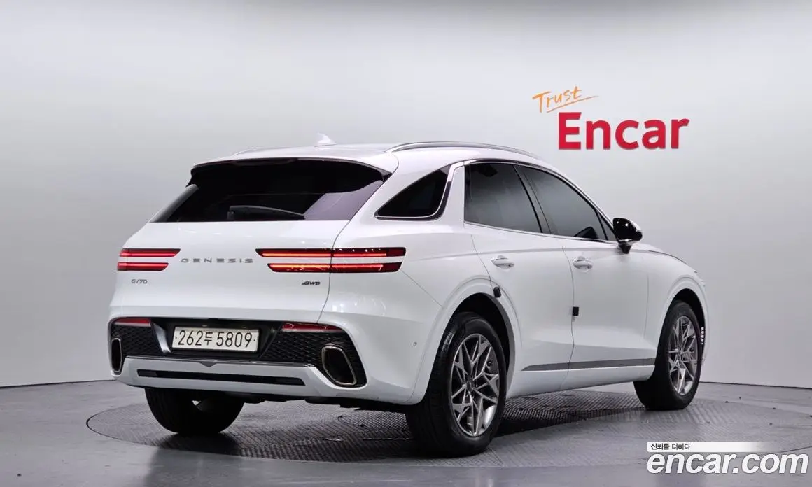 Genesis GV70 2022 2.5 автомат (гидро), фото 1 Genesis GV70 2022 2.5 автомат (гидро), фото 1