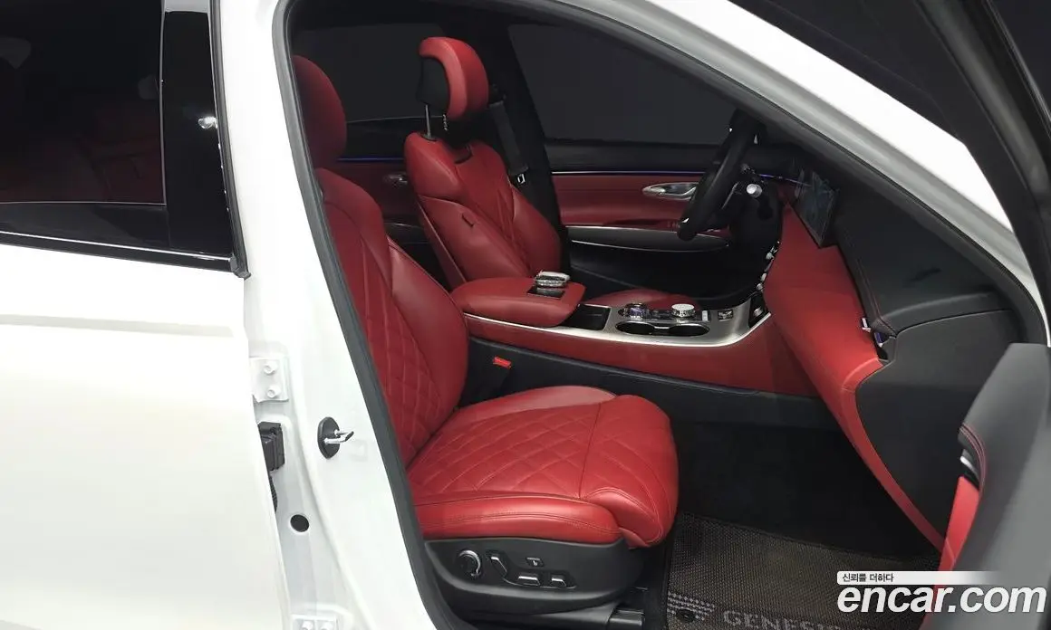Genesis GV70 2024 3.5 автомат (гидро), фото 15