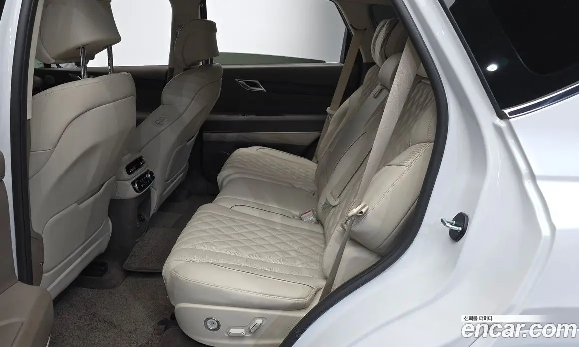 Genesis GV80 2022 2.5 автомат (гидро), фото 17 Genesis GV80 2022 2.5 автомат (гидро), фото 17