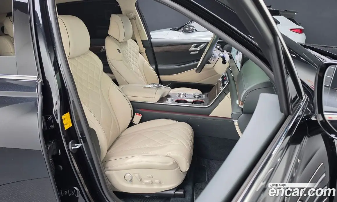Genesis GV80 2024 2.5 автомат (гидро), фото 15 Genesis GV80 2024 2.5 автомат (гидро), фото 15
