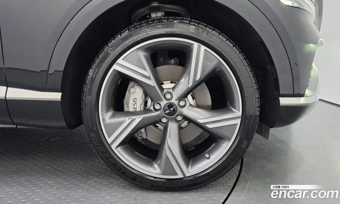 Genesis GV80 2024 2.5 автомат (гидро), фото 4 Genesis GV80 2024 2.5 автомат (гидро), фото 4