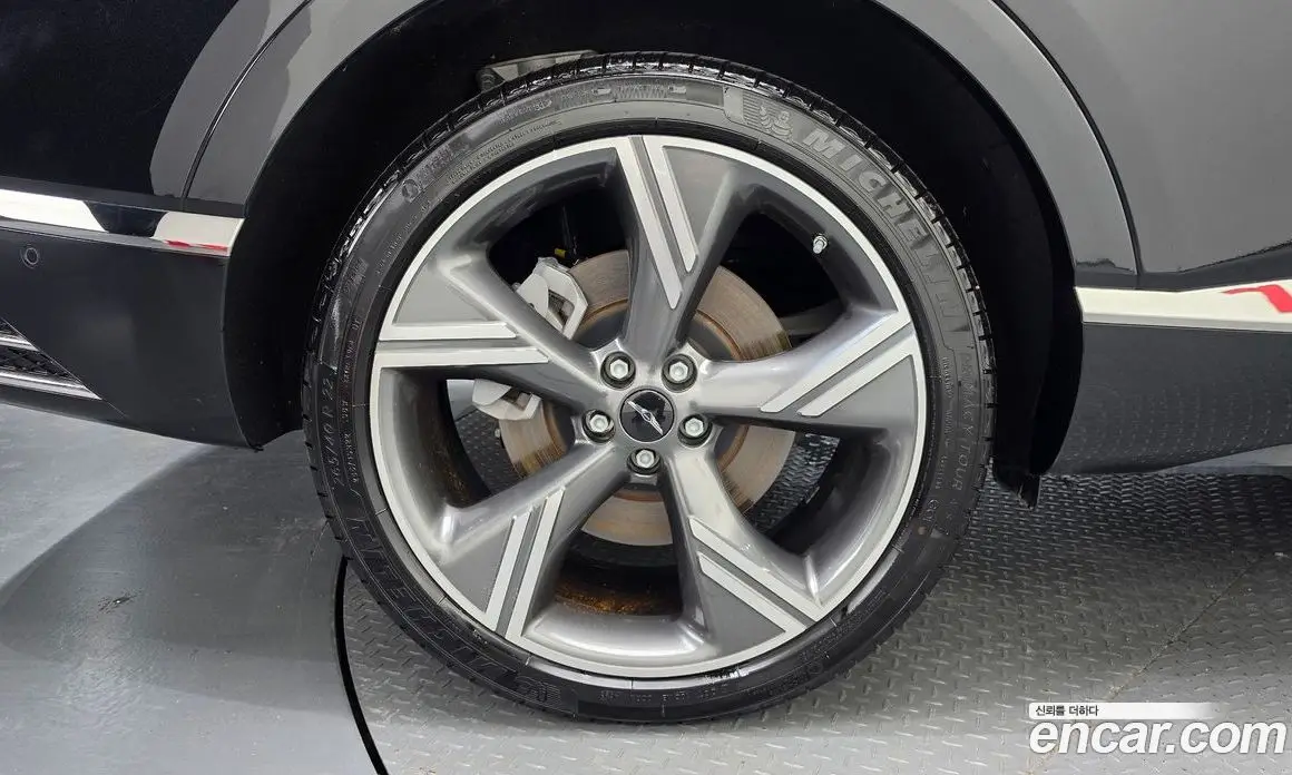 Genesis GV80 2024 2.5 автомат (гидро), фото 6 Genesis GV80 2024 2.5 автомат (гидро), фото 6