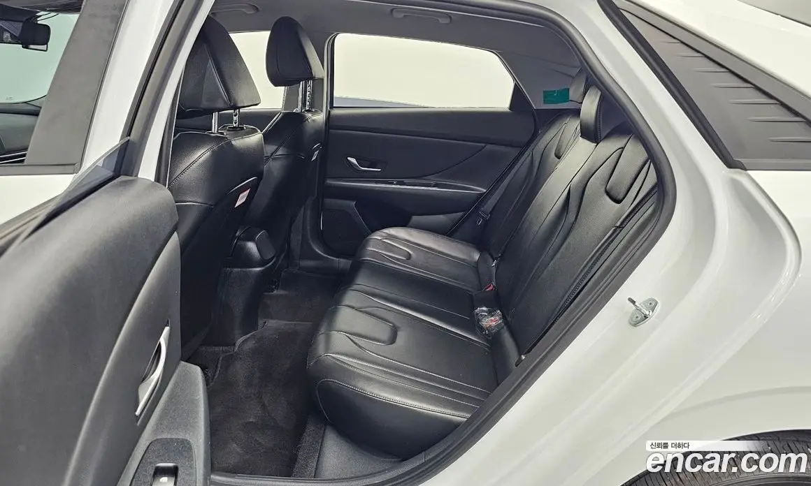 Hyundai Avante 2023 1.6 автомат (гидро), фото 17 Hyundai Avante 2023 1.6 автомат (гидро), фото 17