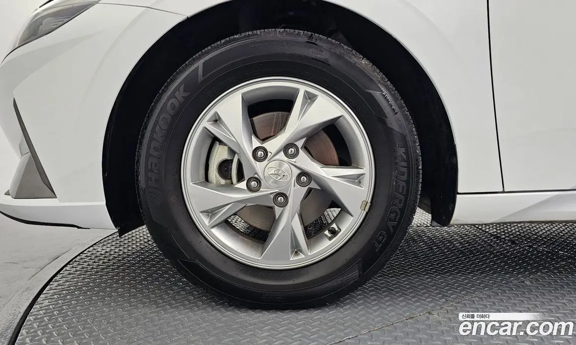 Hyundai Avante 2023 1.6 автомат (гидро), фото 5 Hyundai Avante 2023 1.6 автомат (гидро), фото 5