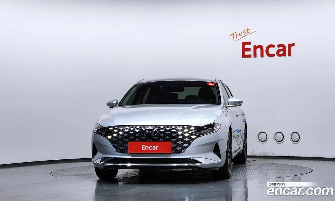 Hyundai Grandeur 2022 3.0 автомат (гидро), фото 3 Hyundai Grandeur 2022 3.0 автомат (гидро), фото 3