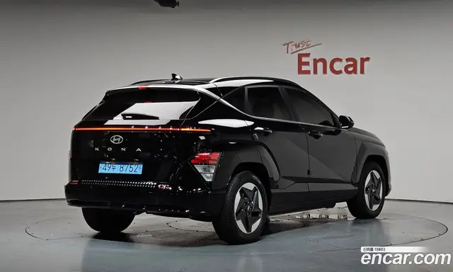 Hyundai Kona 2023 0.2 автомат (гидро), миниатюра 1