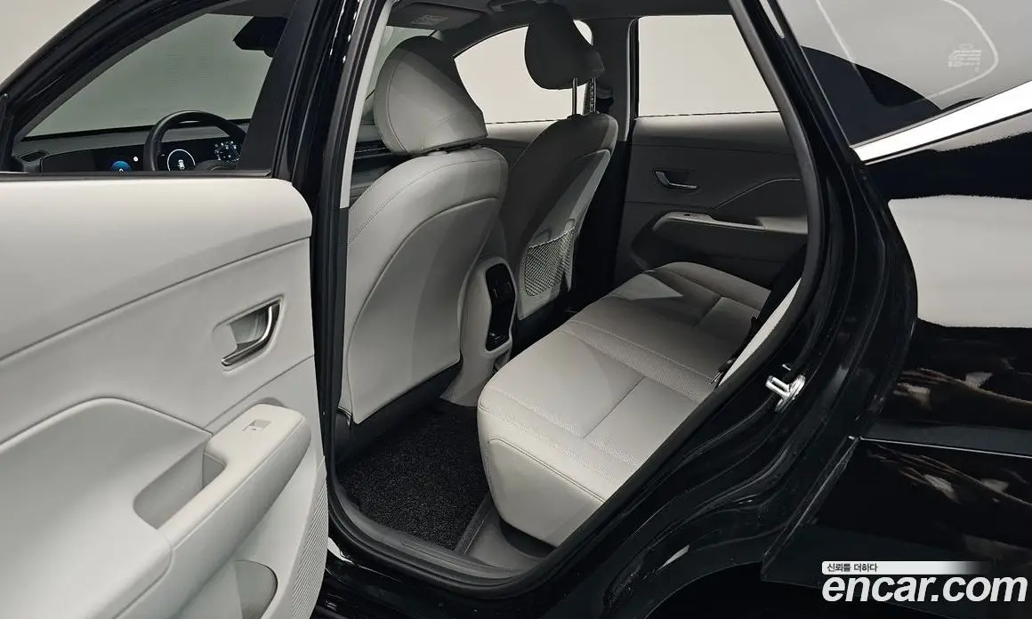 Hyundai Kona 2023 0.2 автомат (гидро), фото 15
