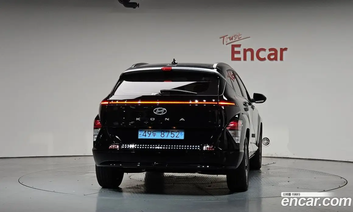 Hyundai Kona 2023 0.2 автомат (гидро), фото 3