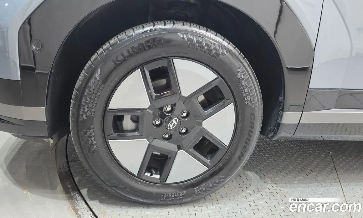 Hyundai Santa Fe 2024 1.6 автомат (гидро), фото 5