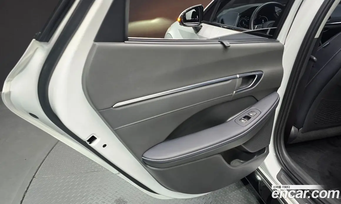 Hyundai Sonata 2019 2.0 автомат (гидро), фото 15