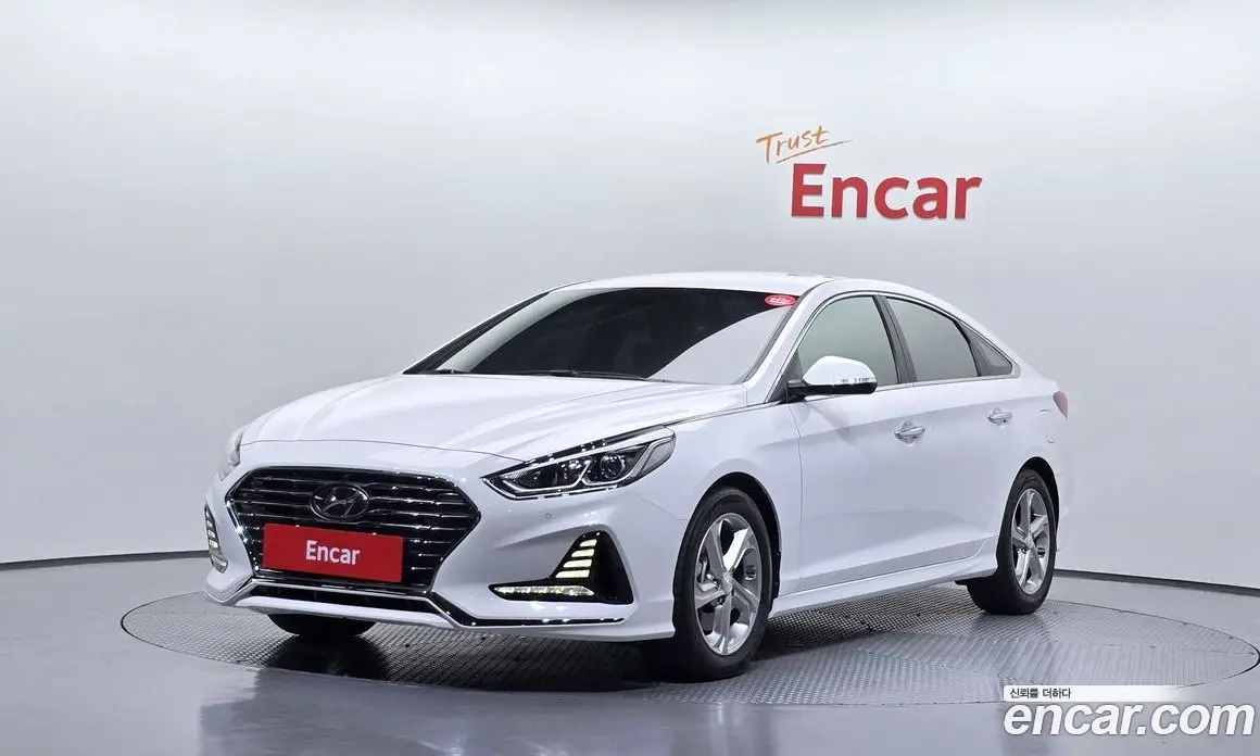 Hyundai Sonata 2019 2.0 автомат (гидро), фото 1 Hyundai Sonata 2019 2.0 автомат (гидро), фото 1